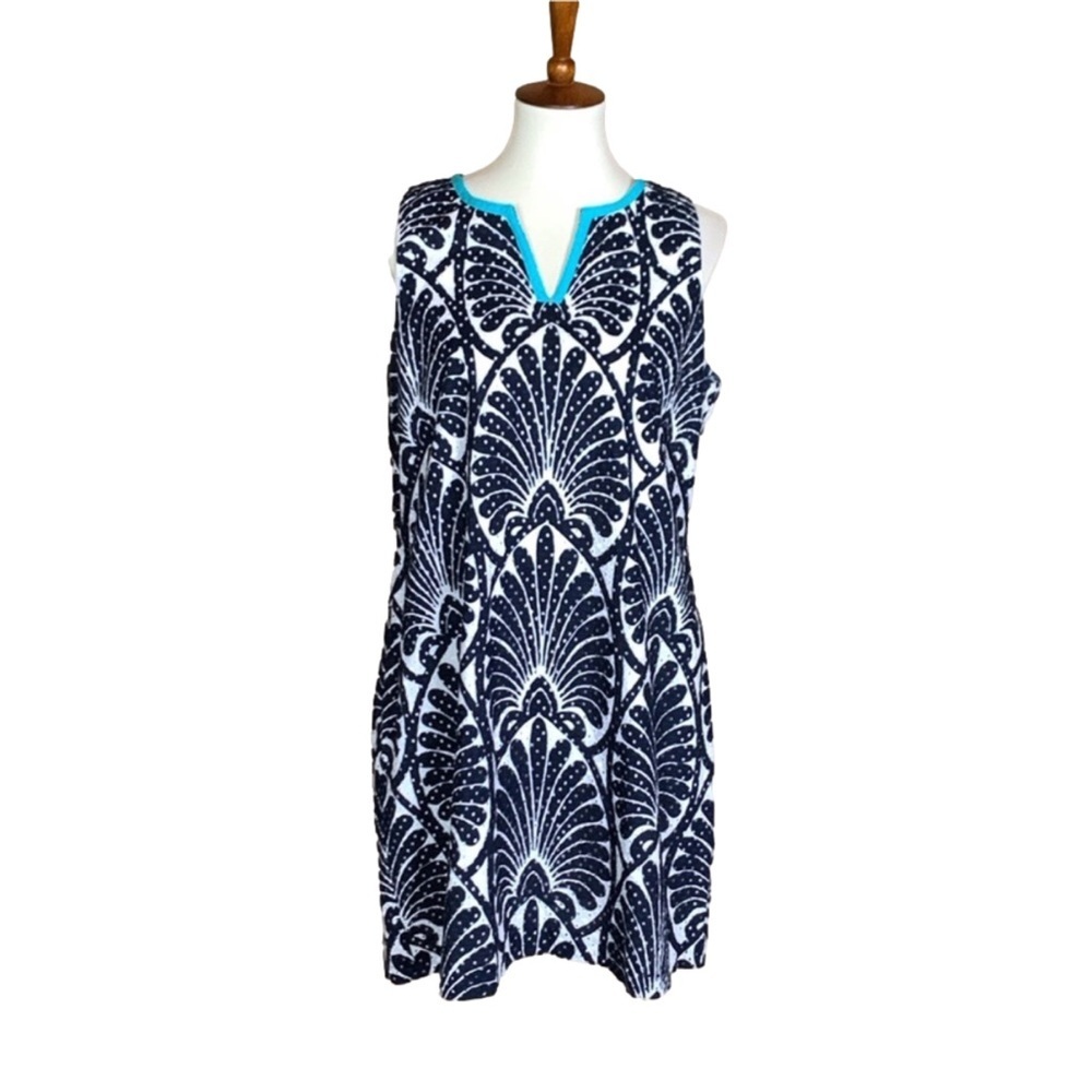 crown & ivy Navy and White Sleeveless Printed Shift Dress with Teal Trim